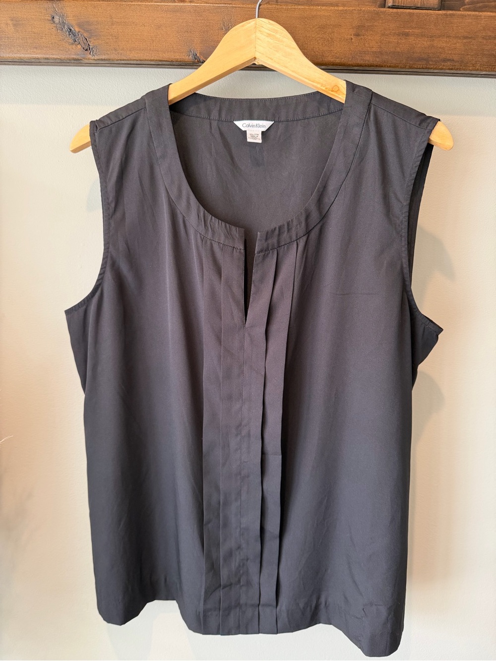 Calvin Klein Black Sleeveless Pleated-front Camisole